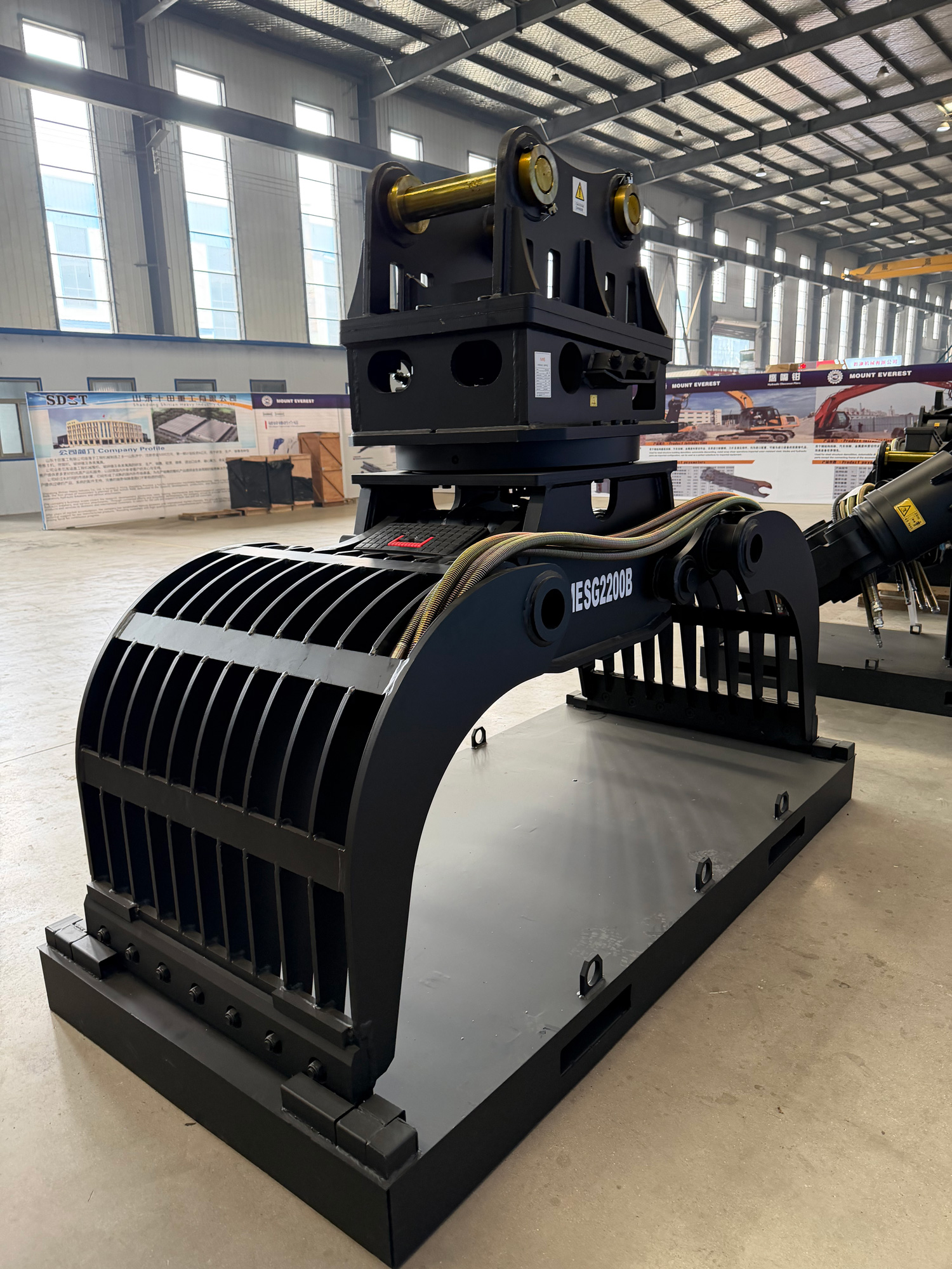 SG2200B الكلاّب الهيدروليكي