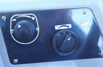 الجرافة القياسية DH17-G XL 178HP تعمل في الموقع