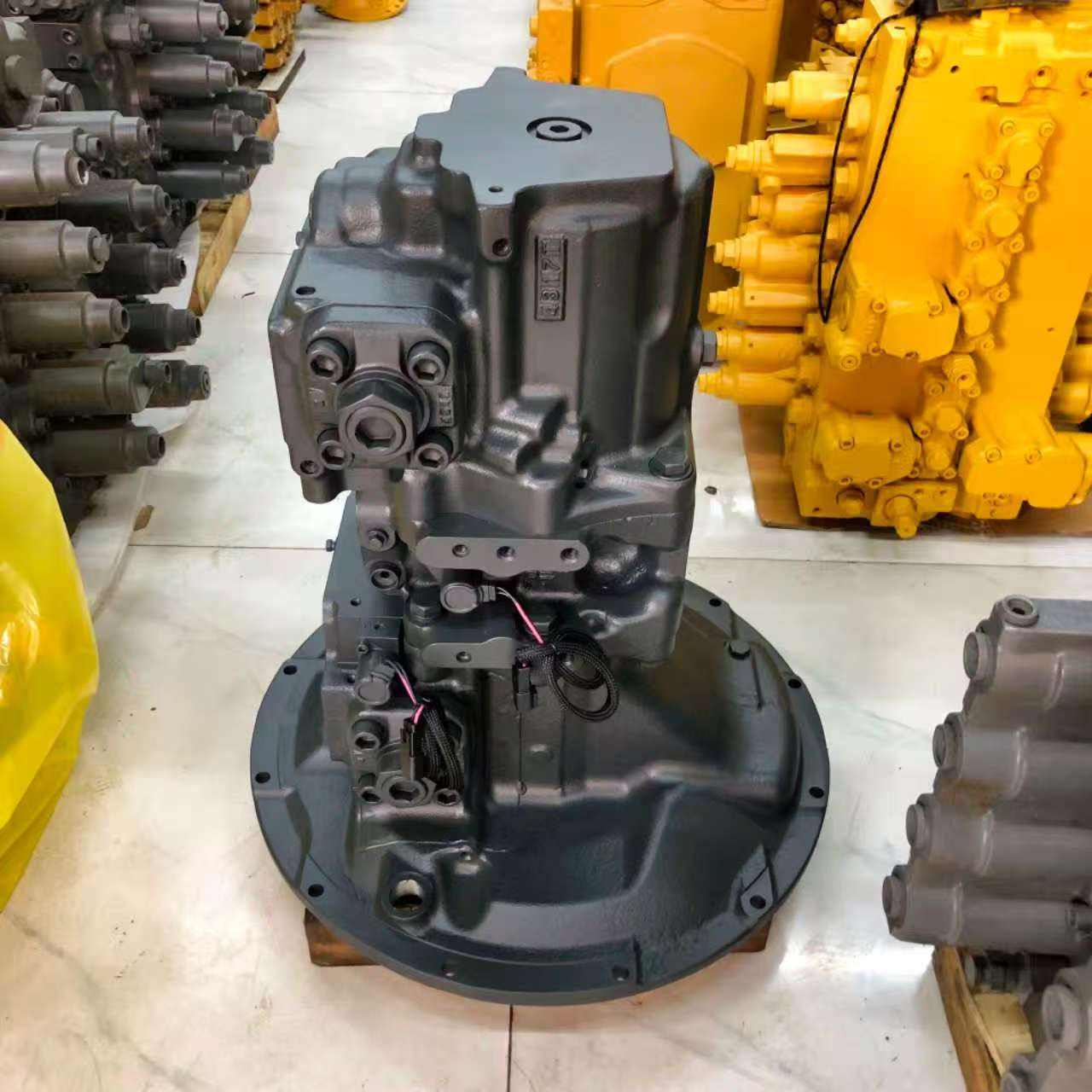 مضخة هيدروليكية كوماتسو PC300-7، المضخة الرئيسية PC350-7، مضخة المكبس PC360-7، المضخة الهيدروليكية الرئيسية لحفارة كوماتسو